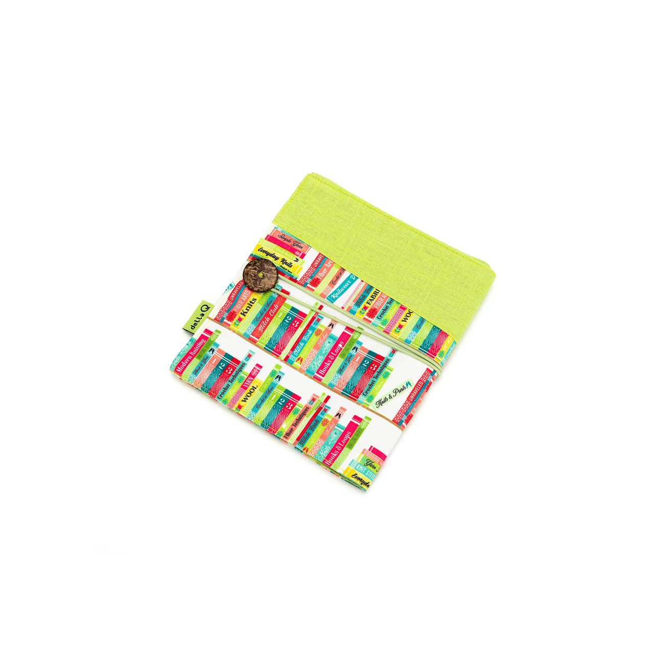 Della Q Crochet Roll